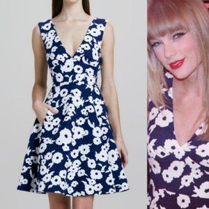 **MOVING SALE EVERYTHING MUST GO** Kate Spade Martin V-Neck Dress